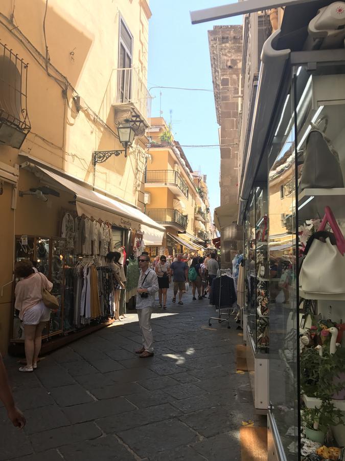 Sorrento Deluxe B&B Екстериор снимка
